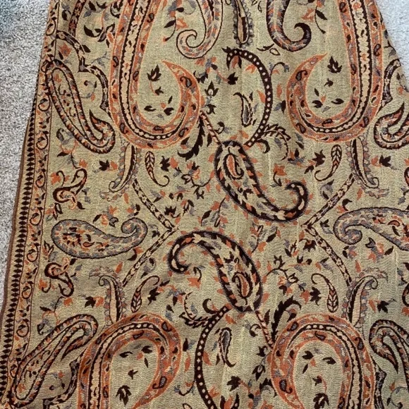 Pashmina with Fringes. Paisley. Multicolor